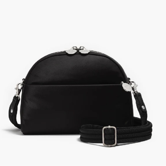 NWT Lo & Sons The Nouvelle Black crossbody bag - Picture 1 of 11